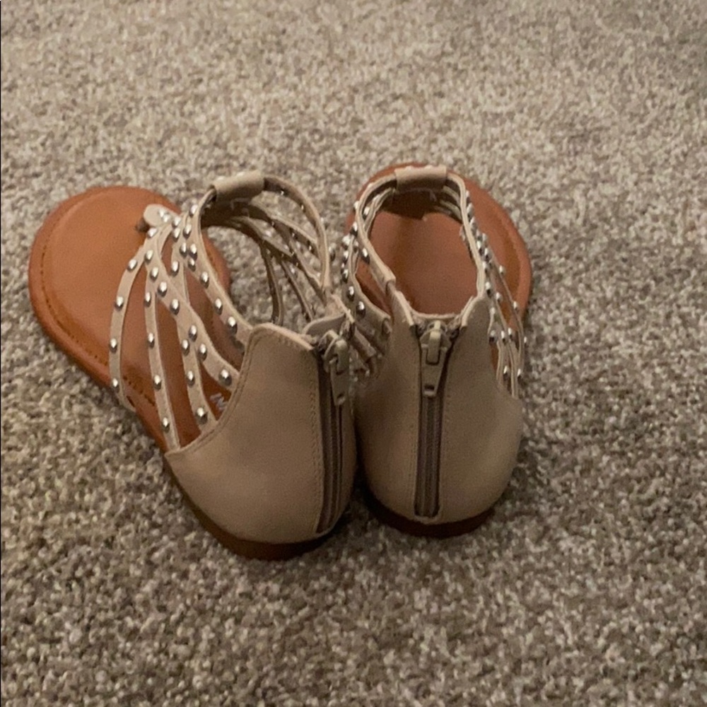 Sandals - Picture 3 of 4
